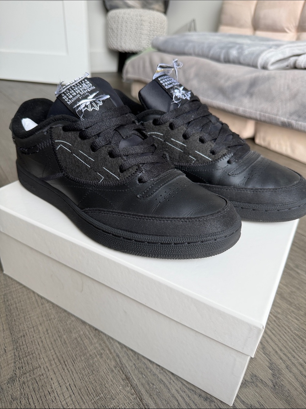 Maison Margiela x Reebok Men's Black Low-Top Sneakers